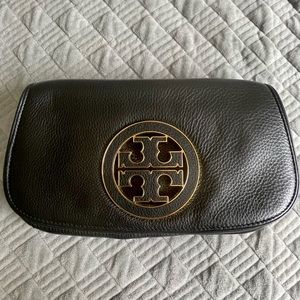 Authentic Tory Burch Leather Logo Clutch